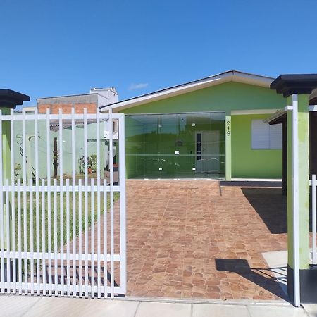 Casa Para Aluguel De Veraneio Em Torres Zewnętrze zdjęcie
